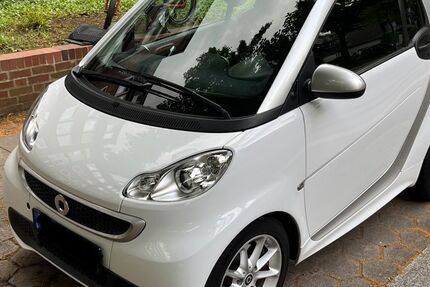 Smart ForTwo 64.500 km 7.500 &euro; Hamburg 22089