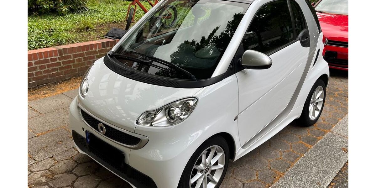 Smart ForTwo 64.500 km 7.500 &euro; Hamburg 22089