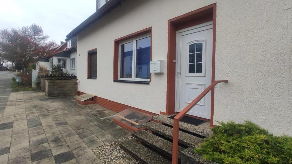 Erdgeschoßwohnung Sarstedt - 2 Zimmer, 65 m&sup2;, 850&euro; | Angebot:25025479