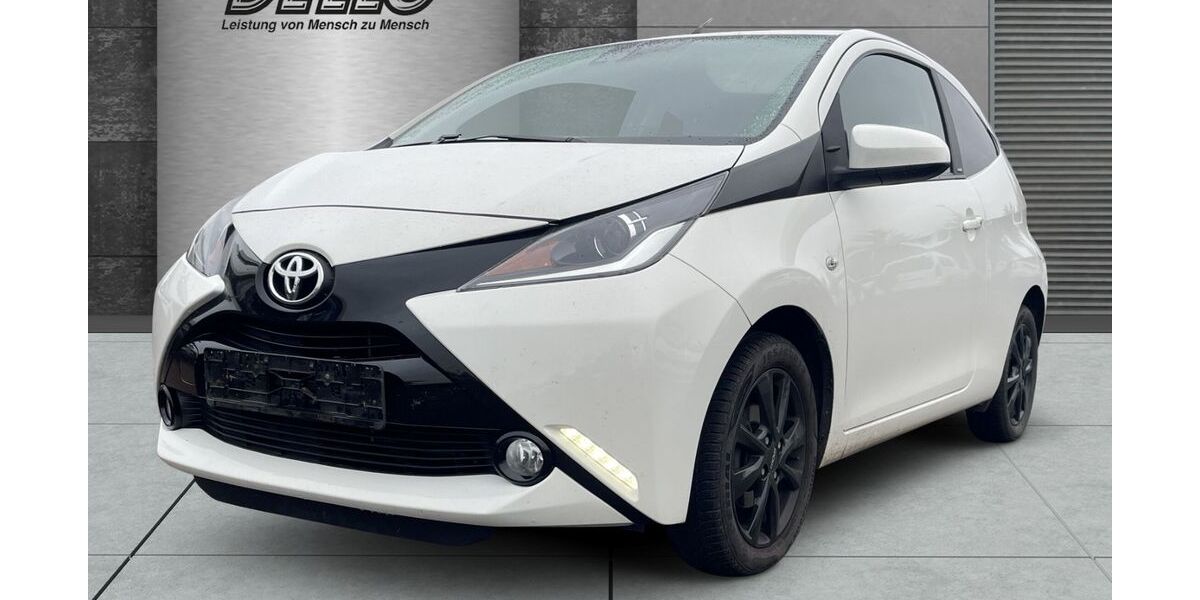 Toyota Aygo (X) 86.479 km 7.980 &euro; Parchim 19370