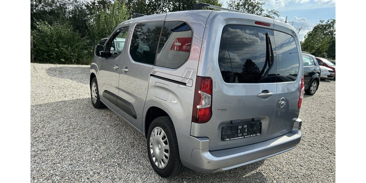 Opel Combo 1.2i Edition 1.HAND Tempomat DAB PDC 54.200 km 15.500 &euro; Altdorf 84032