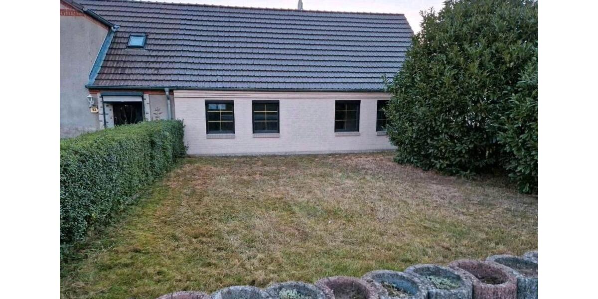 Einfamilienhaus Karstädt - 5 Zimmer, 250 m&sup2;, 150.000&euro; | Angebot:25635397
