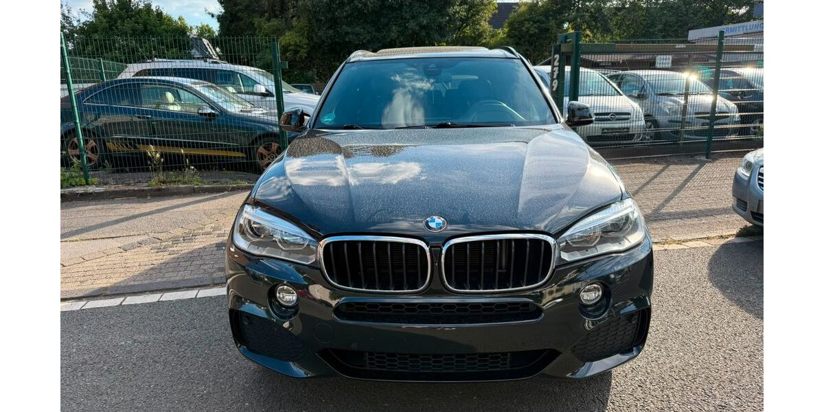 BMW X5 163.000 km 23.800 &euro; Essen 45359