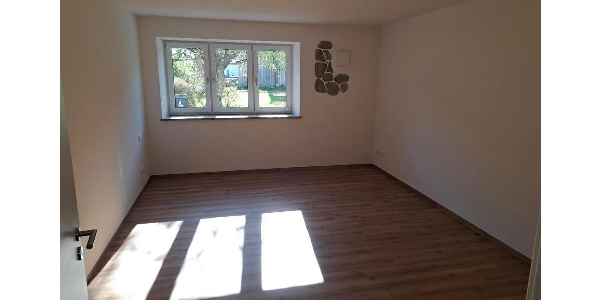 Erdgeschoßwohnung Marktoberdorf - 3 Zimmer, 104 m&sup2;, 1.545&euro; | Angebot:26327171