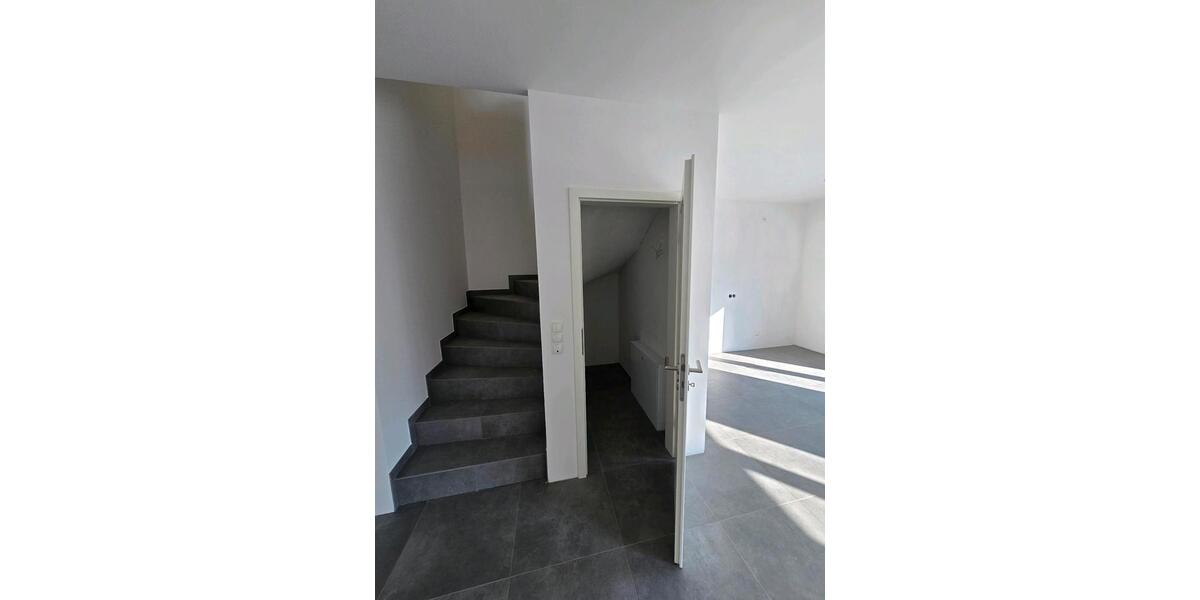 Etagenwohnung Geestland Bad Bederkesa - 5 Zimmer, 122 m&sup2;, 1.400&euro; | Angebot:25343272