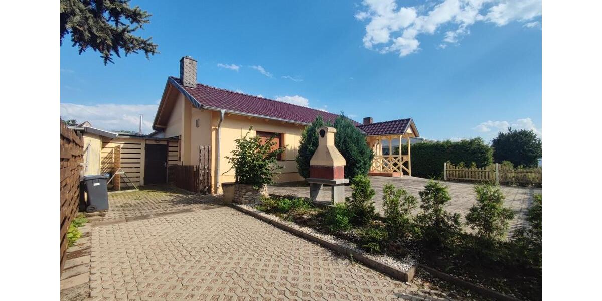 Erdgeschoßwohnung An der Schmücke - 3 Zimmer, 100 m&sup2;, 700&euro; | Angebot:25408541