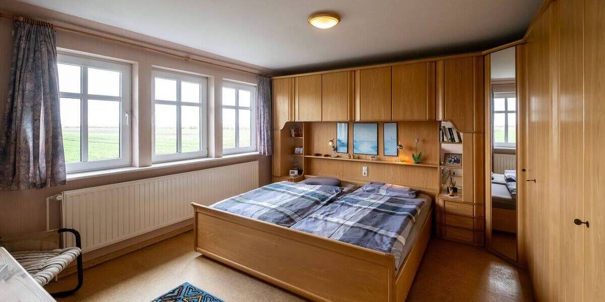 Mehrfamilienhaus, Wohnhaus Risum-Lindholm Lindholm - 9 Zimmer, 301 m&sup2;, 479.000&euro; | Angebot:26392122