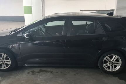 Toyota Corolla 75.000 km 20.600 &euro; München 81379