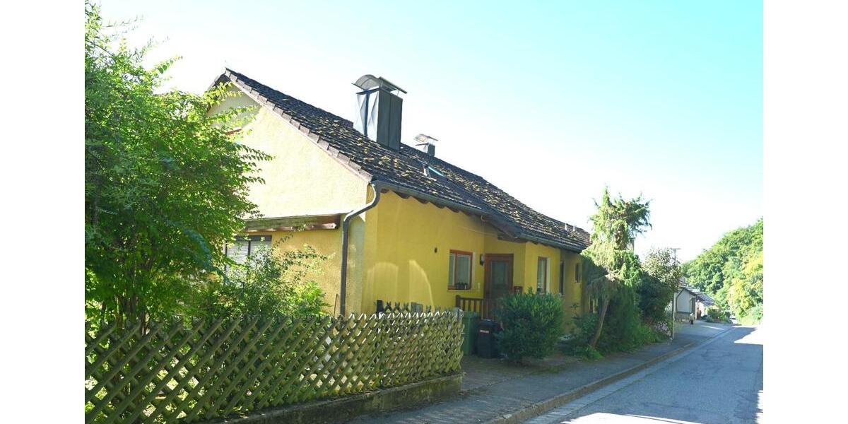 Zweifamilienhaus in Pappenheim 8 zimmer