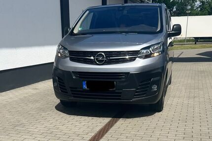 Opel Vivaro 47.000 km 17.990 &euro; Falkensee 14621
