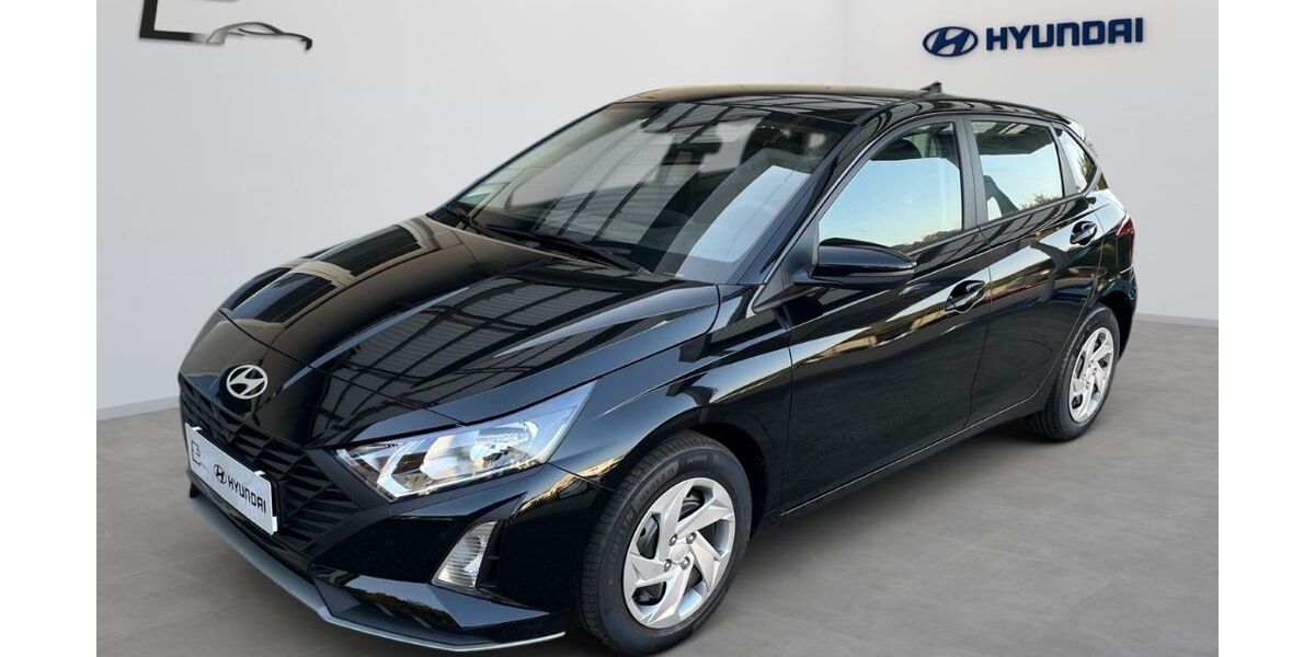 Hyundai i20 10.689 km 16.990 &euro; Schiffweiler 66578