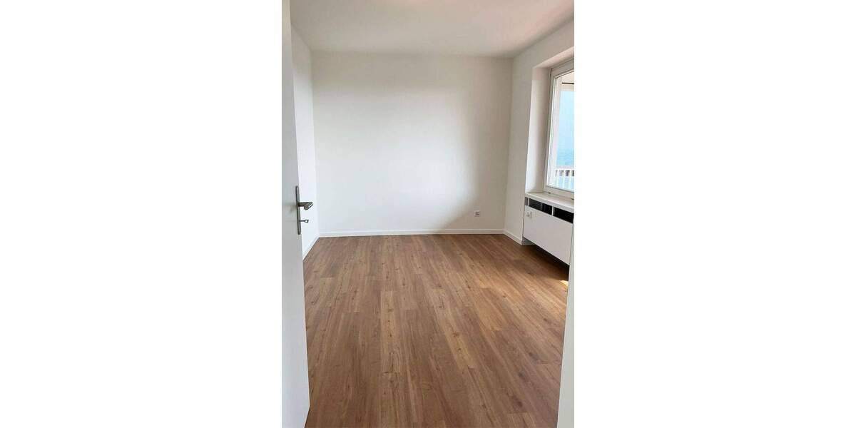 Etagenwohnung Köln Bayenthal - 3 Zimmer, 98 m&sup2;, 1.680&euro; | Angebot:25371388