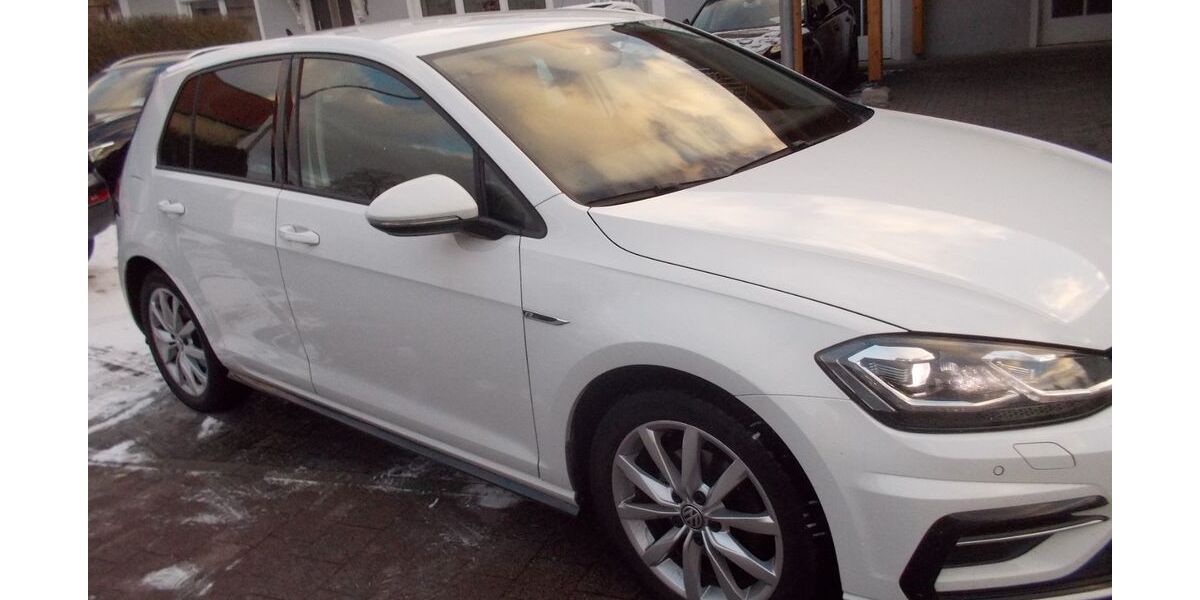 VW Golf 93.000 km 16.500 &euro; Schierling 84069