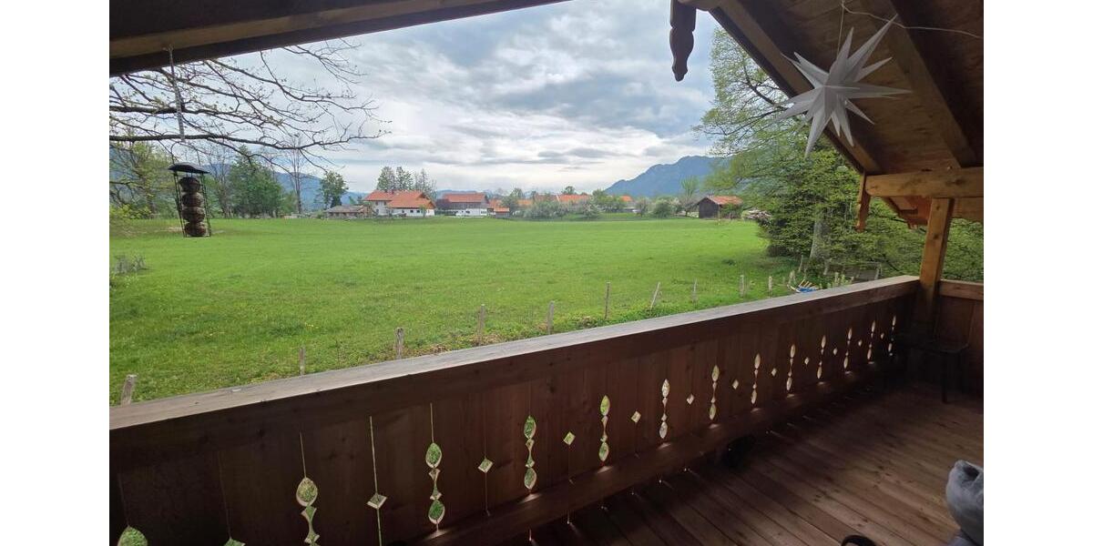 Dachgeschoßwohnung Lenggries - 3 Zimmer, 110 m&sup2;, 1.300&euro; | Angebot:26525693
