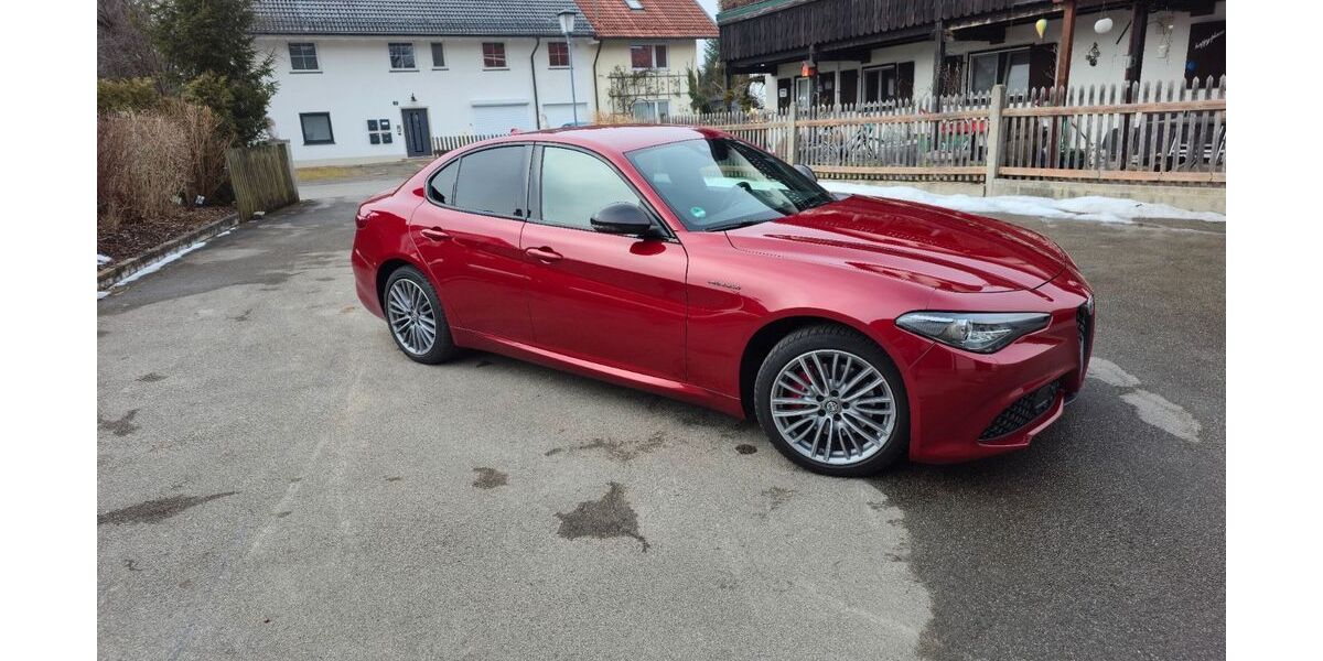 Alfa Romeo Giulia 84.000 km 29.900 &euro; Starnberg 82319