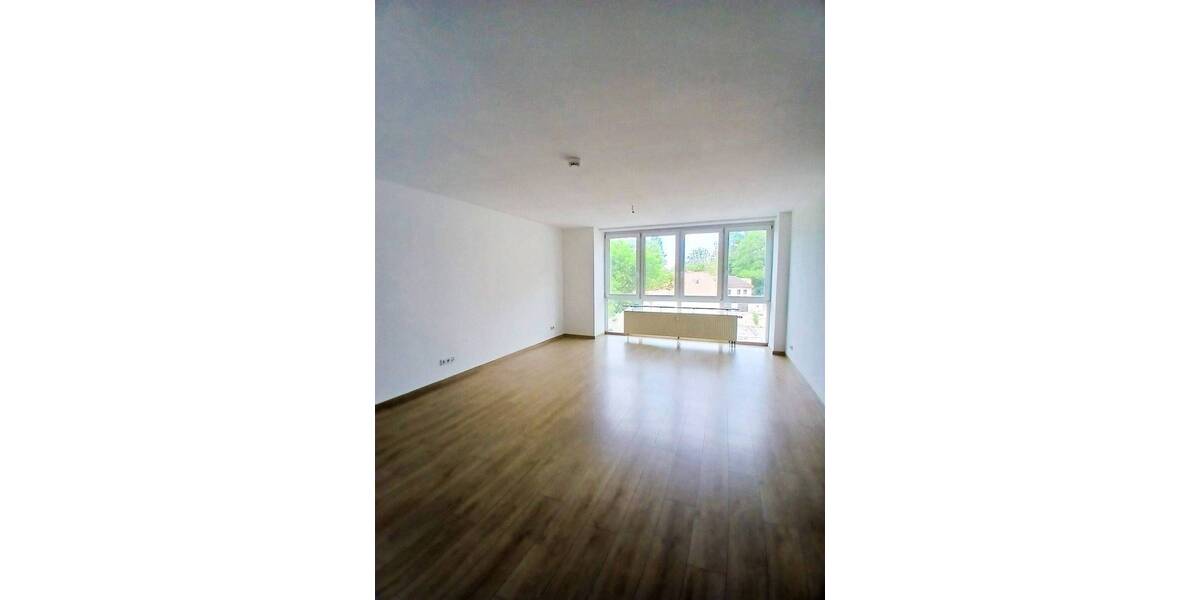 Etagenwohnung Leipzig Sellerhausen-Stünz - 3 Zimmer, 80 m&sup2;, 770&euro; | Angebot:26862882