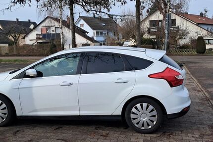 Ford Focus 151.000 km 4.299 &euro; Rastatt 76437