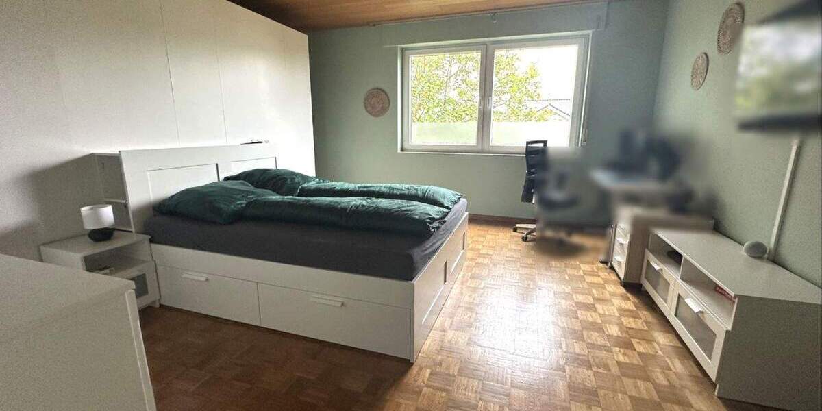 Mehrfamilienhaus, Wohnhaus Niederzier - 8 Zimmer, 274 m&sup2;, 415.000&euro; | Angebot:24436562