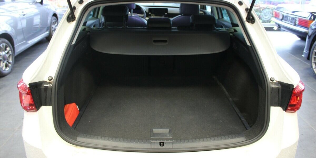 Seat Leon Sportstourer 1.5 eTSI ACT OPF DSG FR 82.810 km 17.980 &euro; Euskirchen 53881
