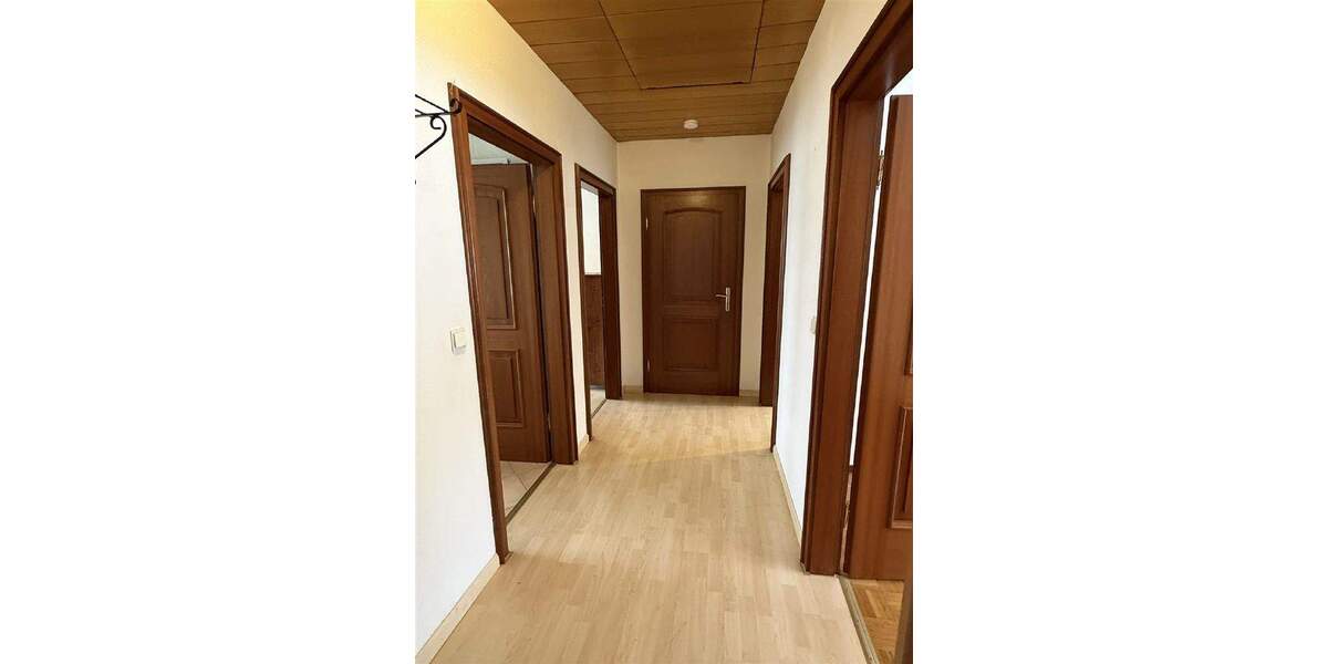 Einfamilienhaus Montabaur Eschelbach - 7 Zimmer, 215 m&sup2;, 550.000&euro; | Angebot:24597318