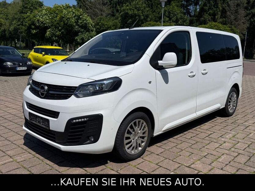 Zafira Life