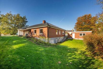 **Bungalow mit großem Grundstück+ Ausbaupotenzial** 6 zimmer