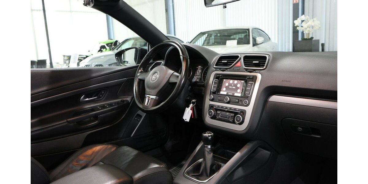 VW Eos 2.0 TDI EDITION 2010 / XENON / LEDER / NAVI+ 150.000 km 9.444 &euro; Hamm 59077