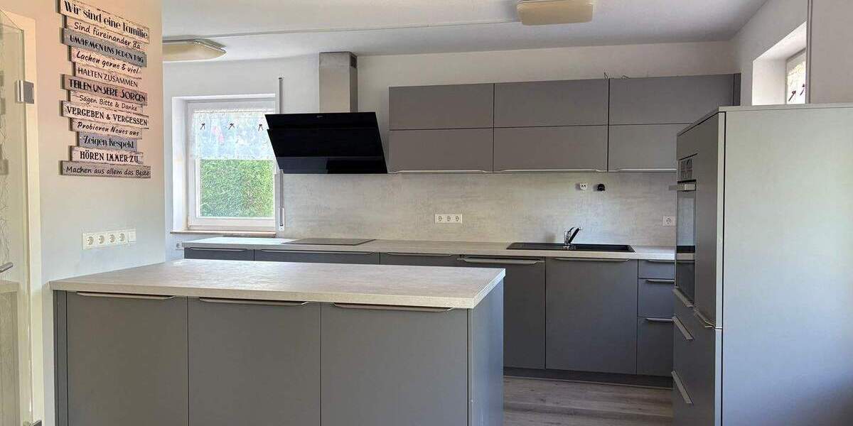 Reihenendhaus Reutlingen Südstadt - 7 Zimmer, 190 m&sup2;, 499.000&euro; | Angebot:25708060