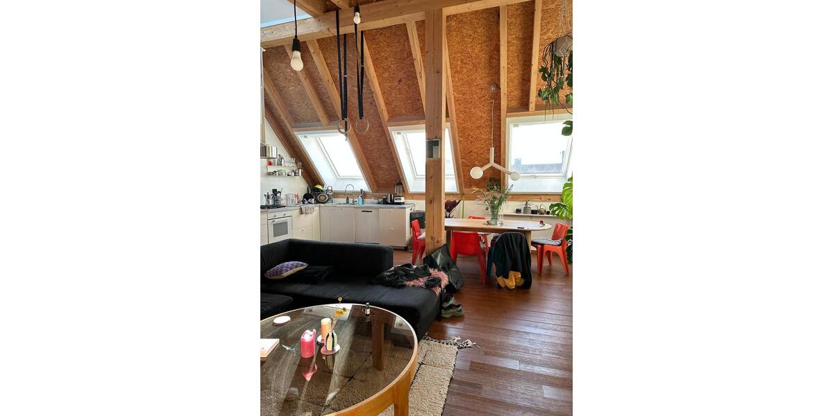 Dachgeschoßwohnung Berlin Friedrichshain-Kreuzberg - 3 Zimmer, 100 m&sup2;, 850&euro; | Angebot:26311948