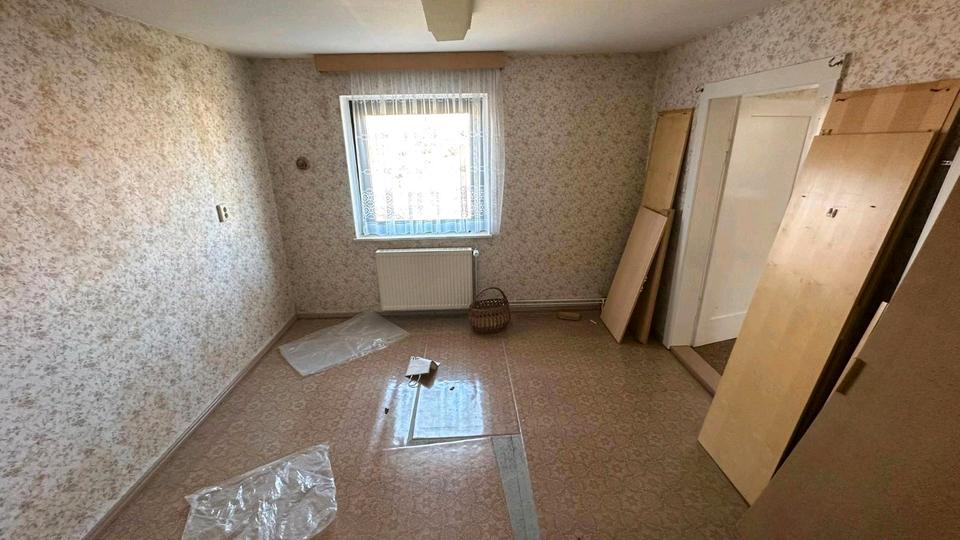 Einfamilienhaus Bischofswerda - 4 Zimmer, 90 m&sup2;, 79.000&euro; | Angebot:26962793