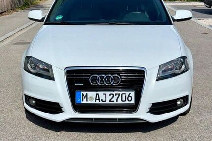 Audi A3 206.000 km 15.000 &euro; München 81737
