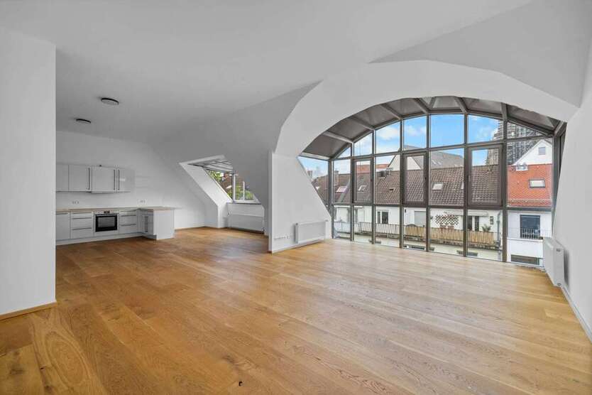 Büro in Ulm 1.700 € 168 m²