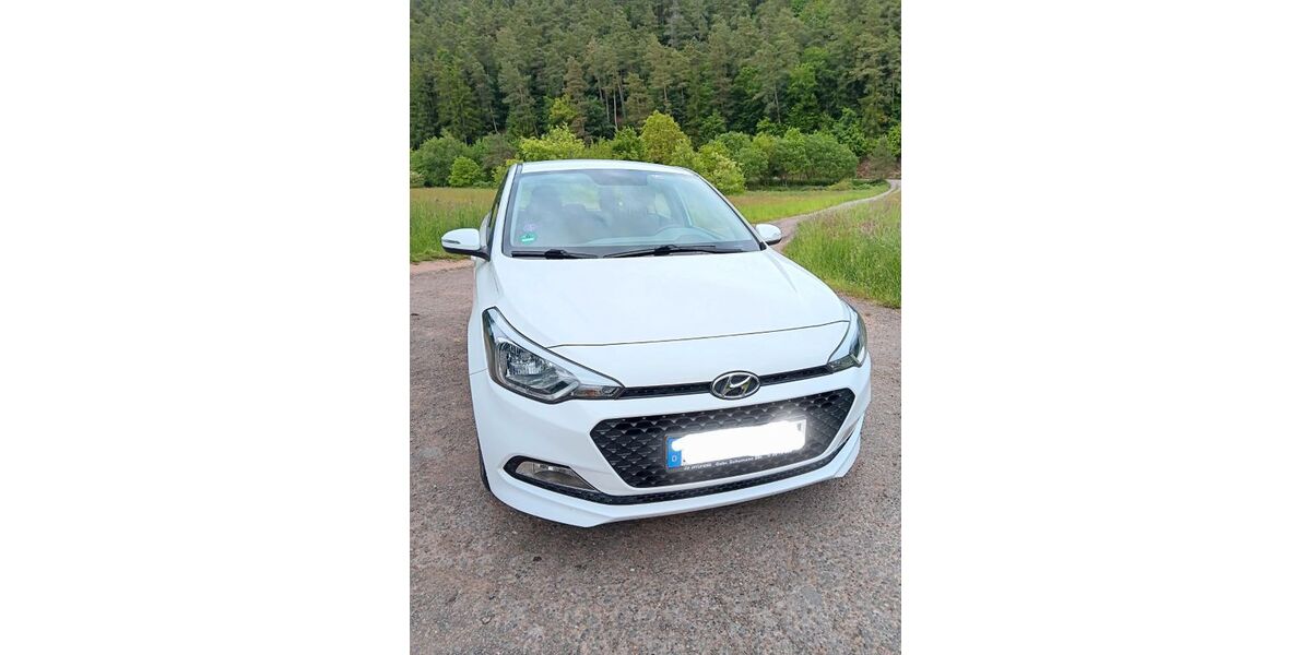 Hyundai i20 95.000 km 7.900 &euro; Merzig 66663