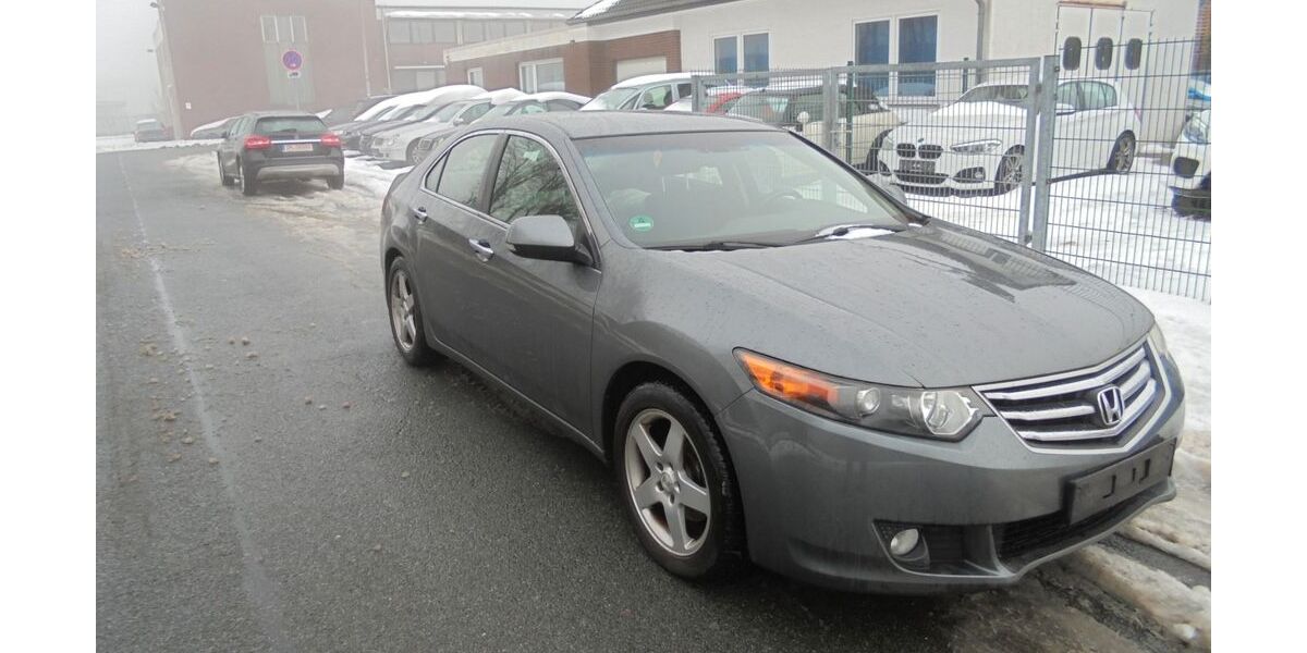 Honda Accord 202.000 km 6.950 &euro; Stuhr 28816