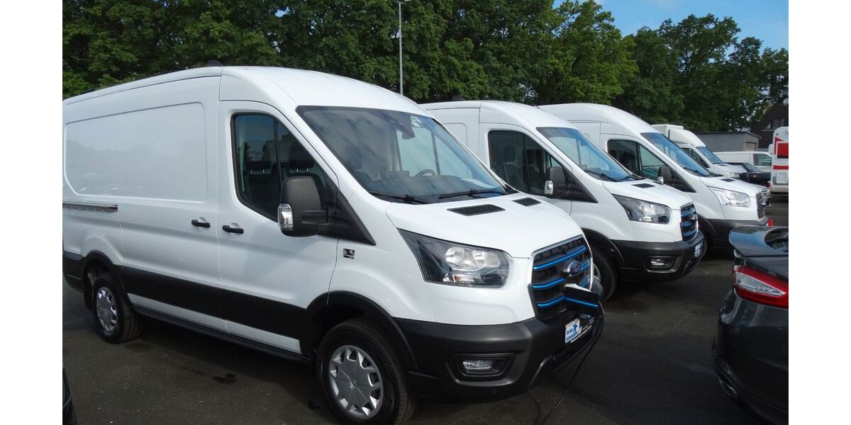 Ford Transit 7.291 km 33.890 &euro; Fürth bei Nürnberg 90763
