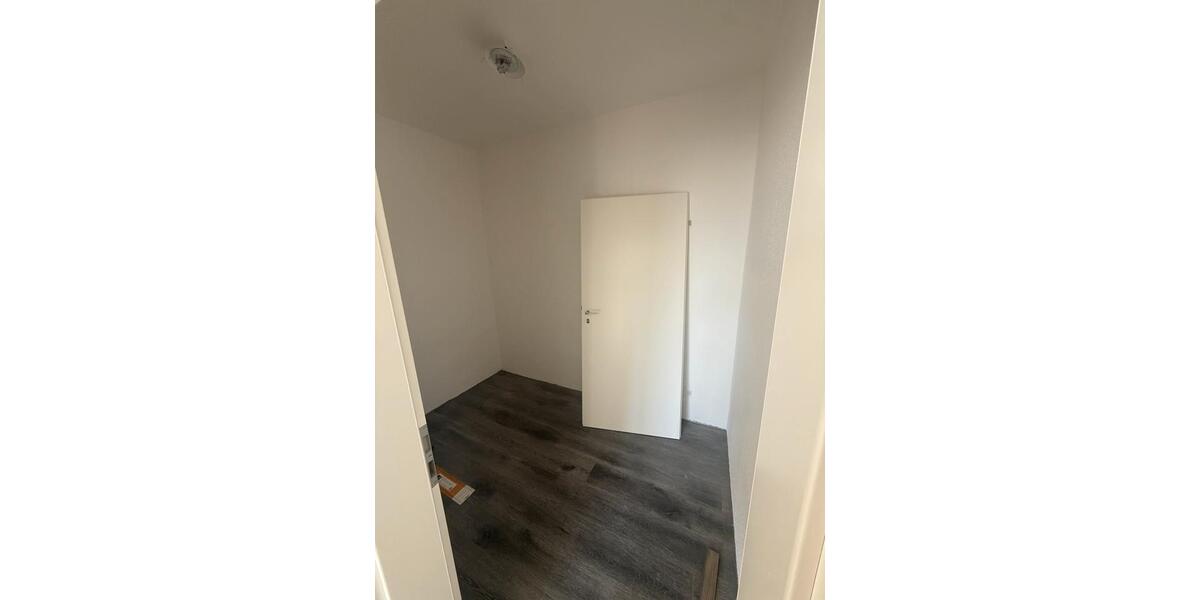 Dachgeschoßwohnung Röbel/Müritz Müritz - 3 Zimmer, 73 m&sup2;, 693&euro; | Angebot:26040051
