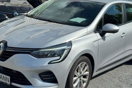 Renault Clio 83.669 km 10.890 &euro; Dresden 01309