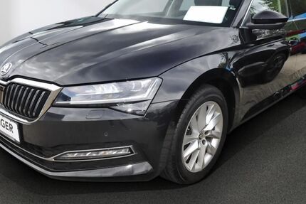 Skoda Superb 83.500 km 25.480 &euro; Lübeck 23560