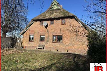 Haus zum Kaufen in Stadland 129.000 € 196 m²