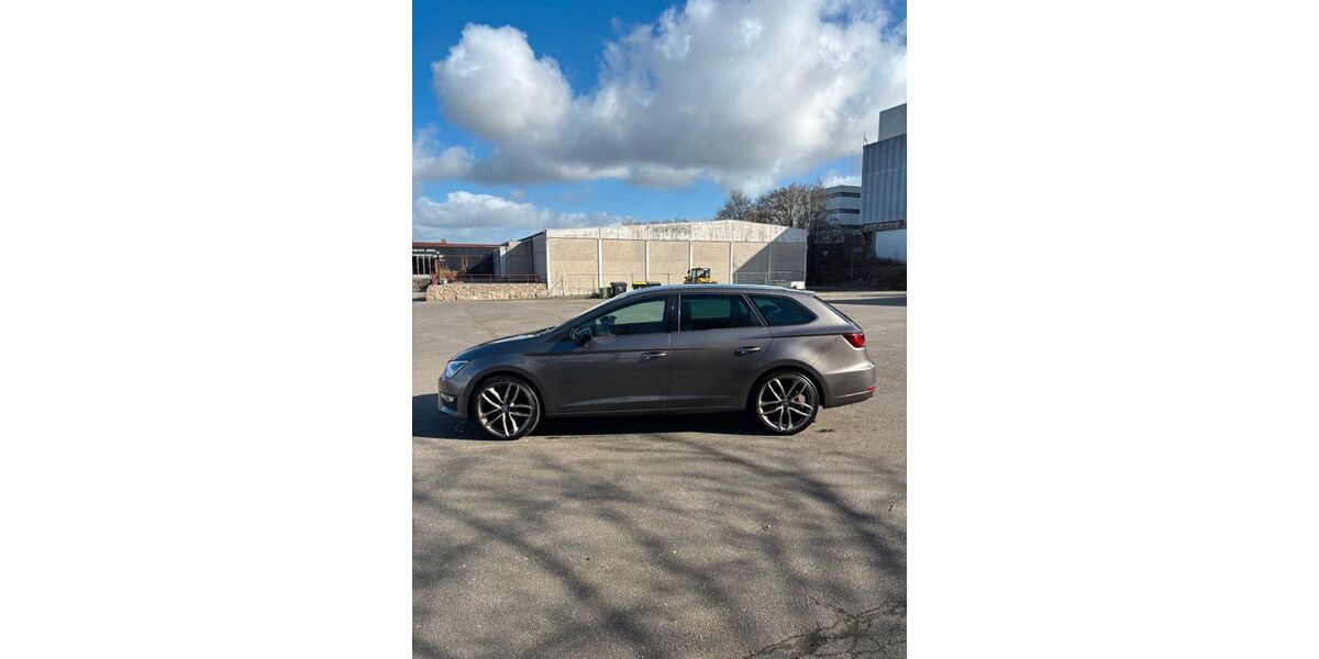 Seat Leon 162.074 km 11.999 &euro; Treia 24896