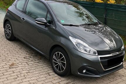 Peugeot 208 137.000 km 4.600 &euro; Saarbrücken 66113