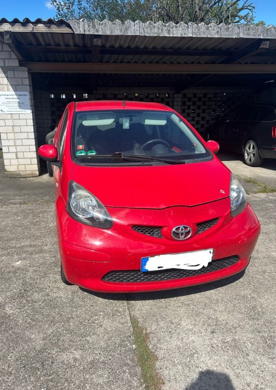 Aygo (X)