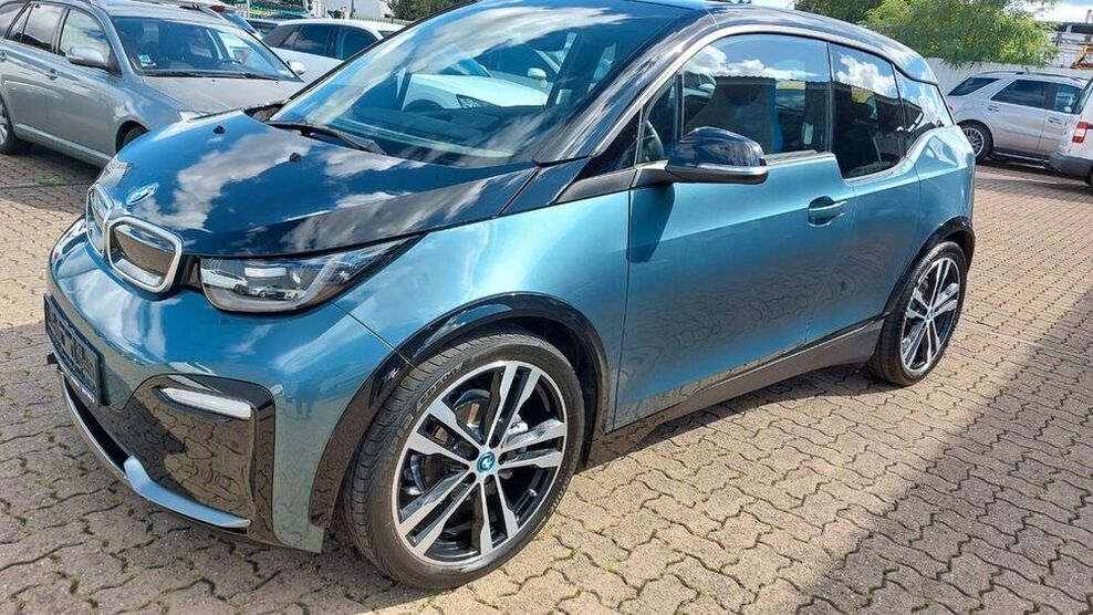 i3