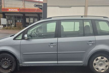 VW Touran 264.000 km 2.290 &euro; Boppard/Bad Salzig 56154
