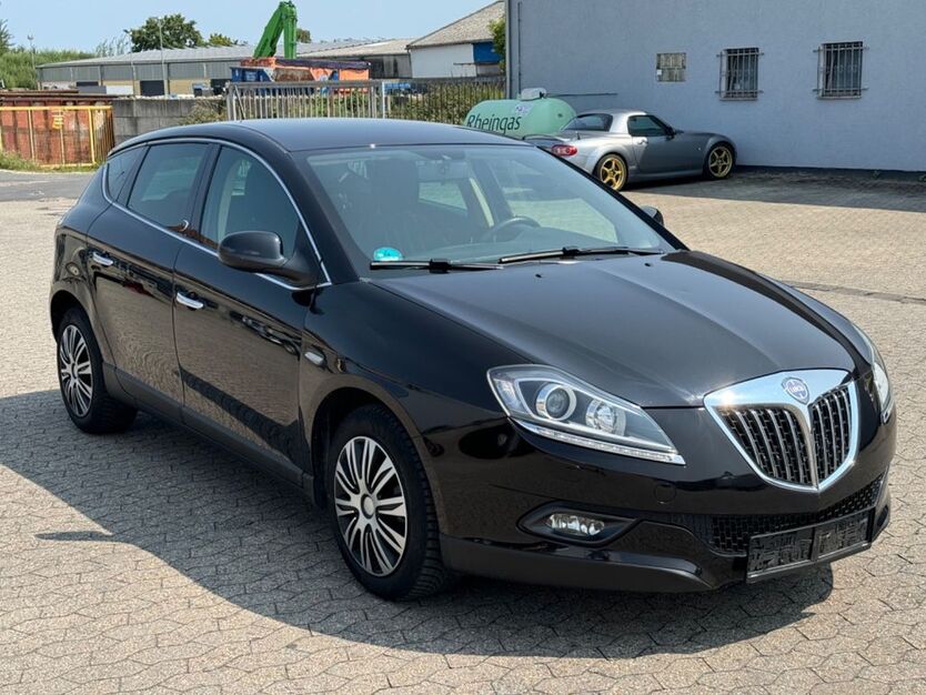 Lancia Delta 105.330 km 5.950 € Bornheim 53332