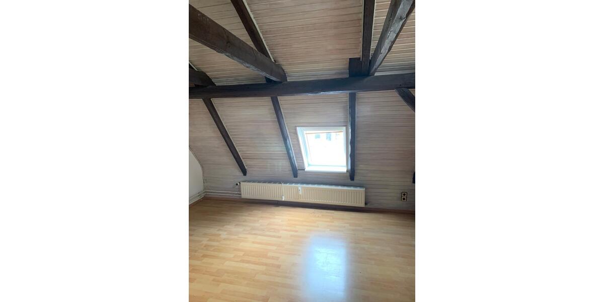 Dachgeschoßwohnung Flensburg - 2 Zimmer, 45 m&sup2;, 380&euro; | Angebot:25569808