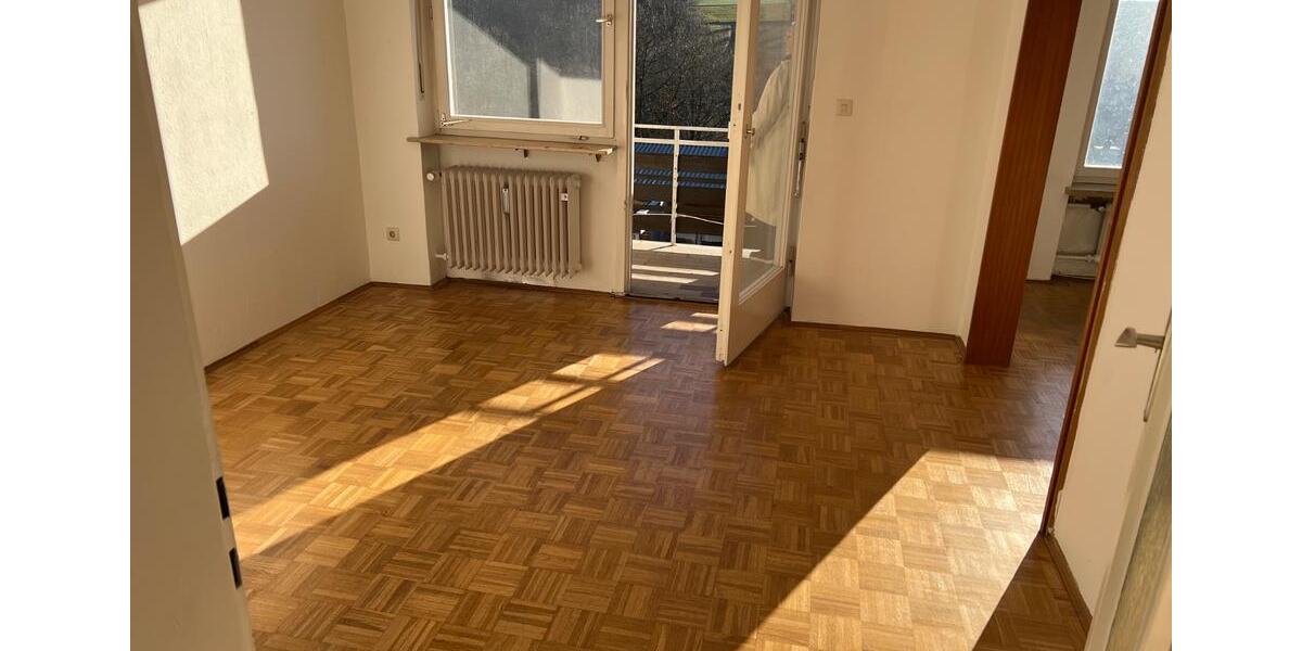 Etagenwohnung Lappersdorf - 4 Zimmer, 96 m&sup2;, 995&euro; | Angebot:26329469