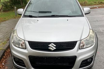 Suzuki SX4 67.500 km 6.000 &euro; Hamburg 21077