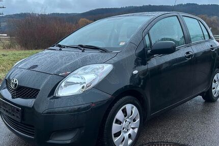 Toyota Yaris 107.000 km 4.499 &euro; Hemsbach 69502