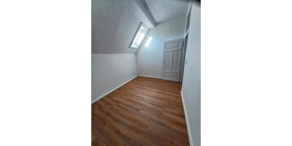 Dachgeschoßwohnung Lennestadt - 3 Zimmer, 56 m&sup2;, 520&euro; | Angebot:26406063